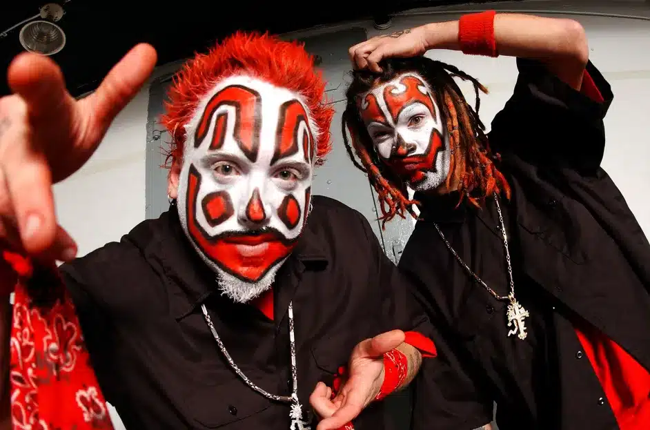 Violent J and shaggy with red face paint on